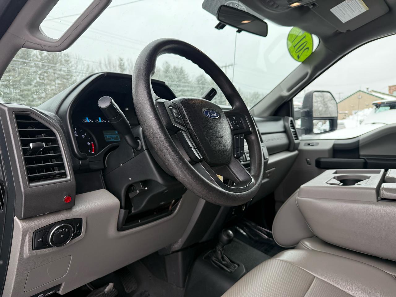 Ford Super Duty F-350 DRW  2017