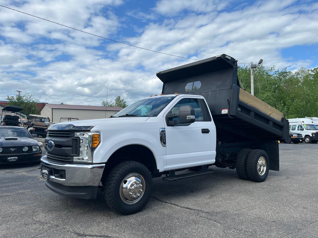 Ford Super Duty F-350 DRW  2017