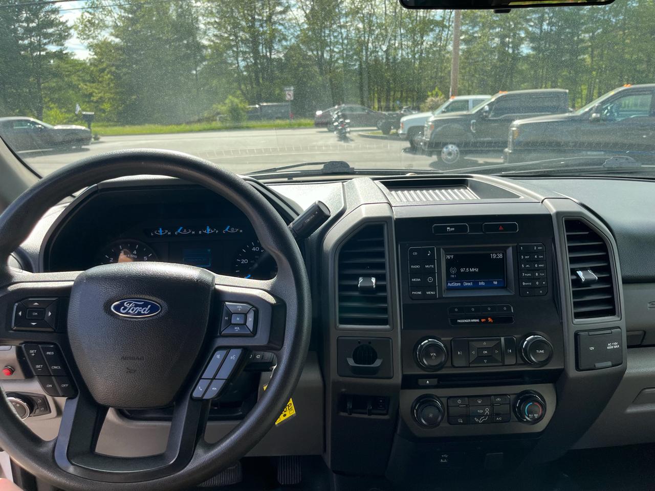 Ford Super Duty F-350 DRW  2017