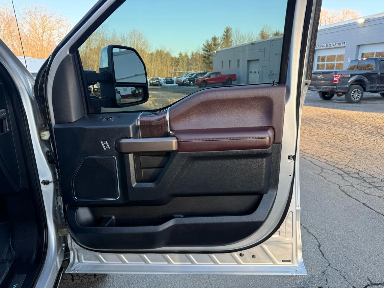 Ford Super Duty F-350 SRW  2017