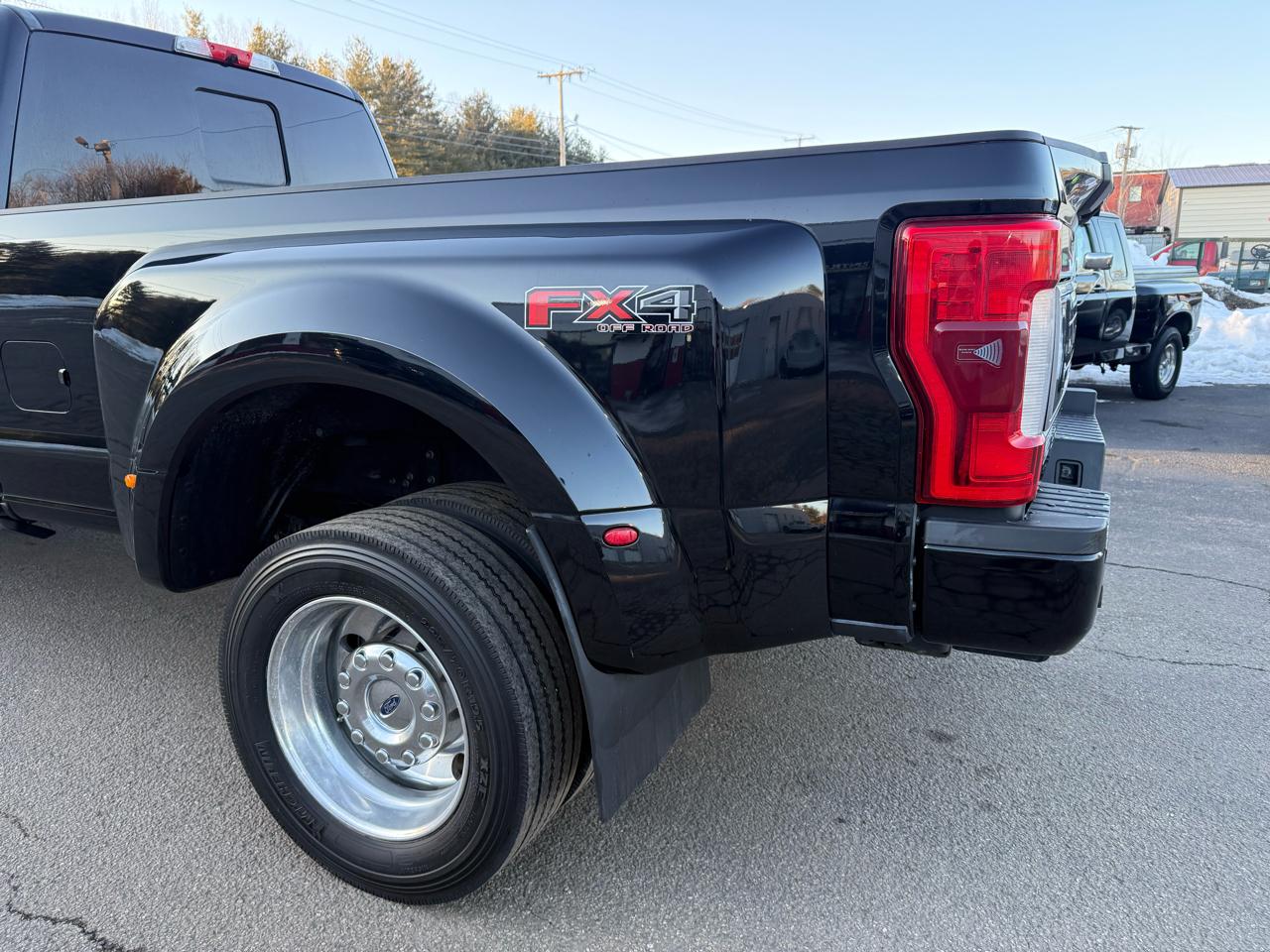 Ford Super Duty F-450 DRW  2017