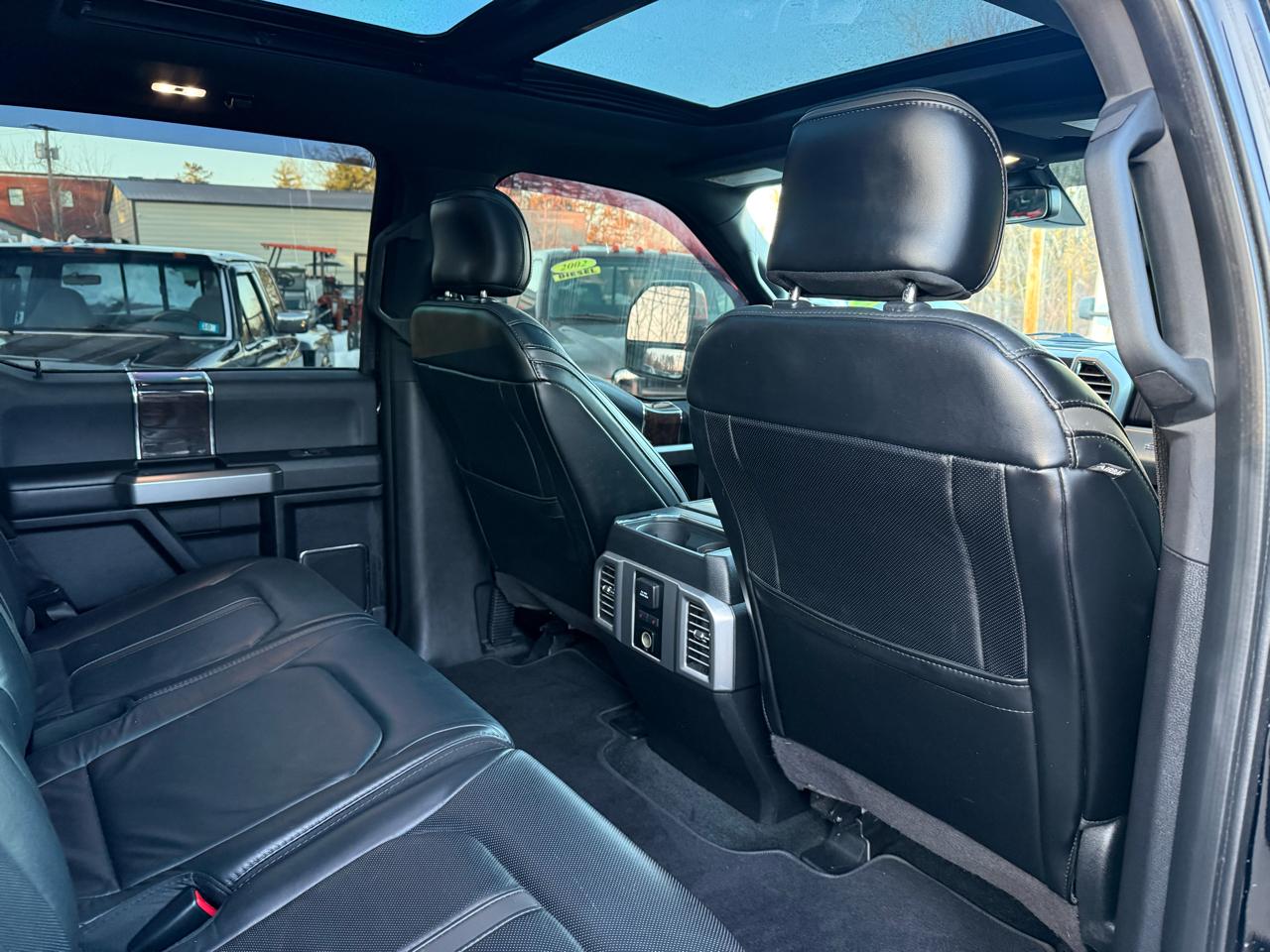 Ford Super Duty F-450 DRW  2017