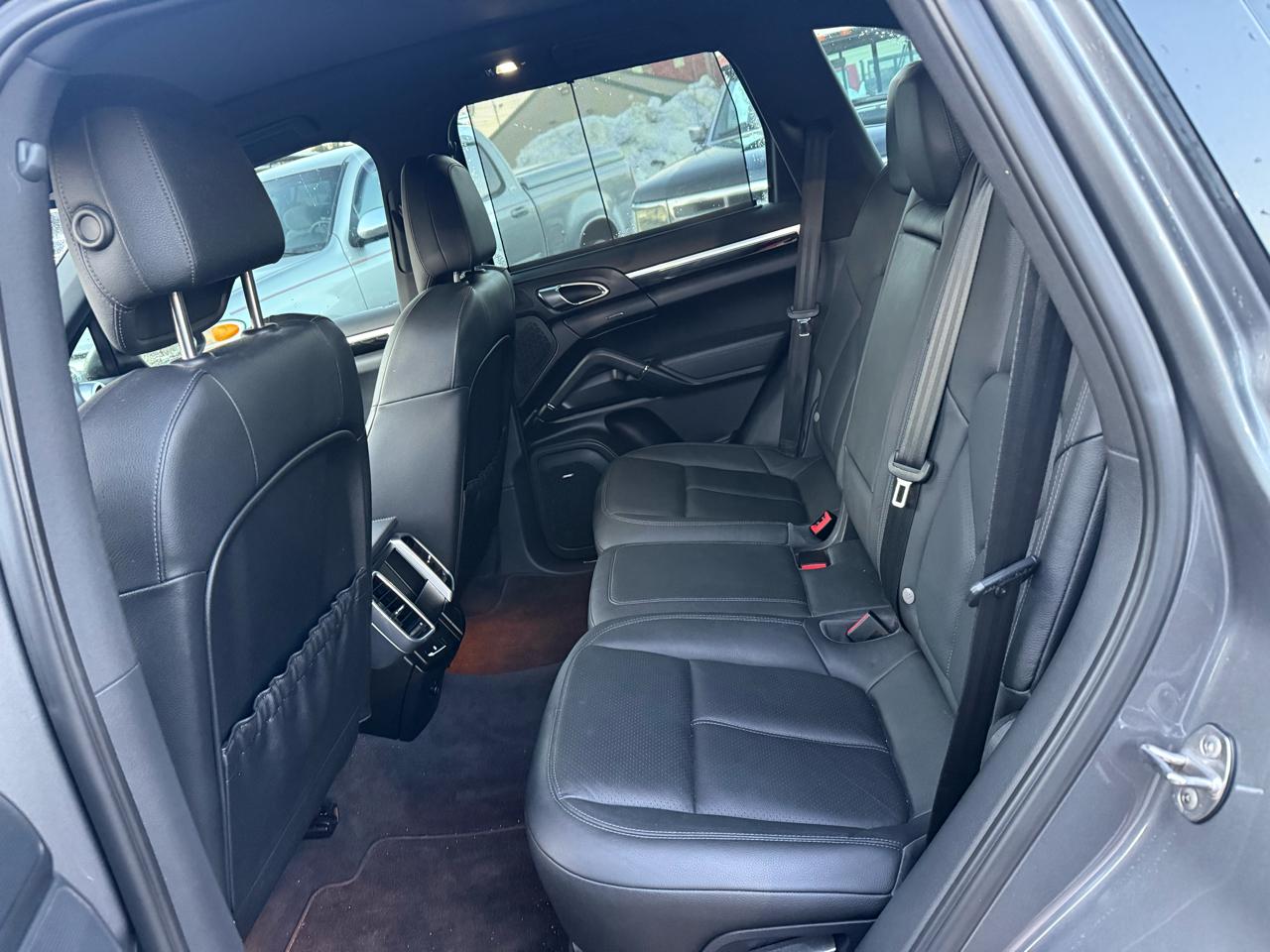 Porsche Cayenne  2013