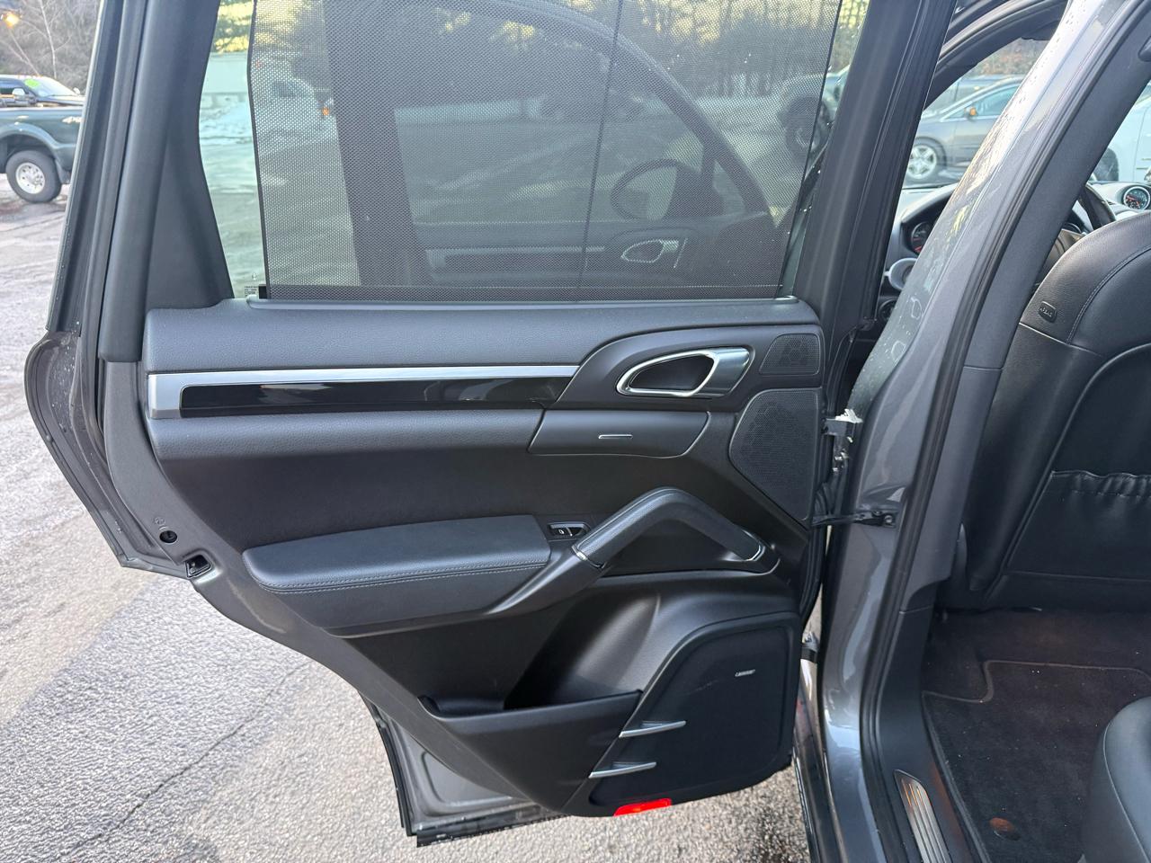 Porsche Cayenne  2013