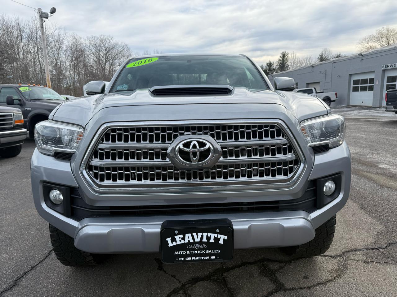 Toyota Tacoma 4WD Access Cab V6 AT TRD Off Road (Natl) 2016