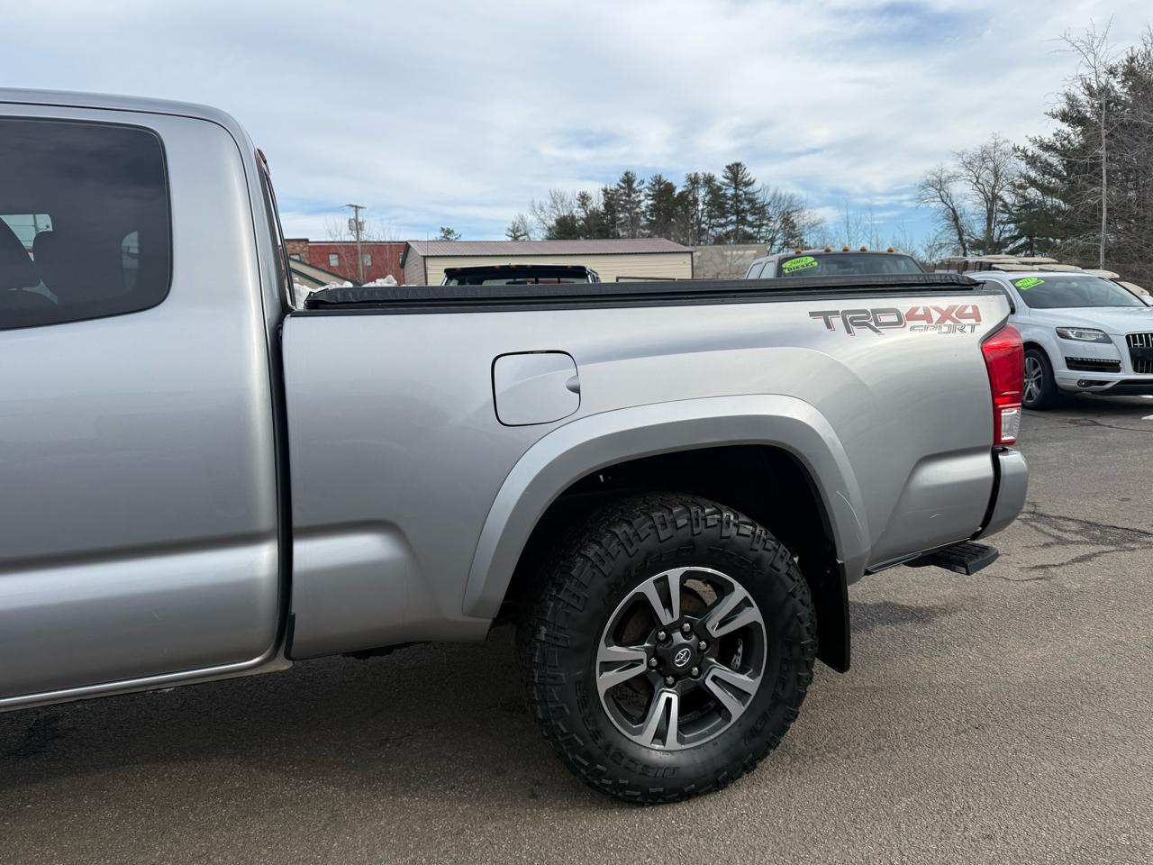 Toyota Tacoma 4WD Access Cab V6 AT TRD Off Road (Natl) 2016