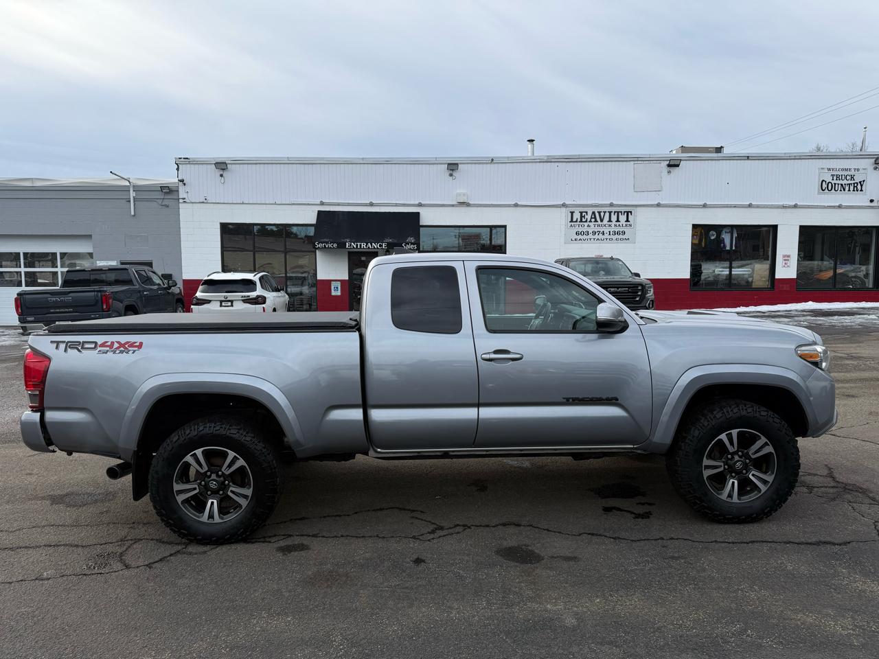 Toyota Tacoma 4WD Access Cab V6 AT TRD Off Road (Natl) 2016