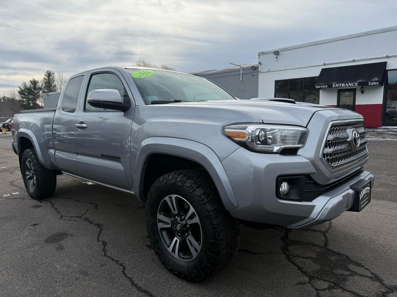 Toyota Tacoma 4WD Access Cab V6 AT TRD Off Road (Natl) 2016