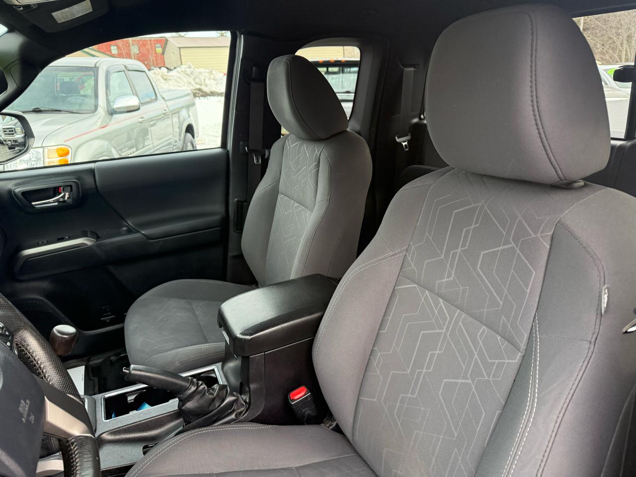 Toyota Tacoma 4WD Access Cab V6 AT TRD Off Road (Natl) 2016