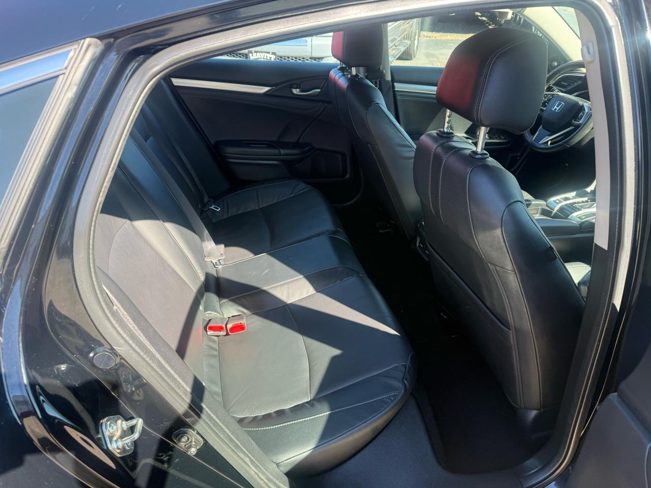 Honda Civic Sedan 4dr CVT Touring 2016