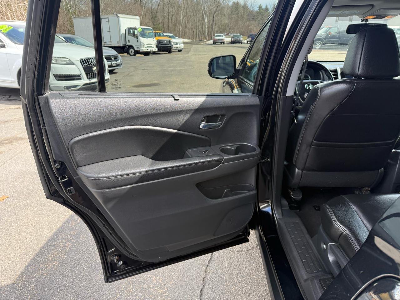 Honda Pilot AWD 4dr EX-L w/RES 2016