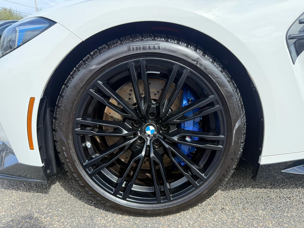 BMW M4  2025