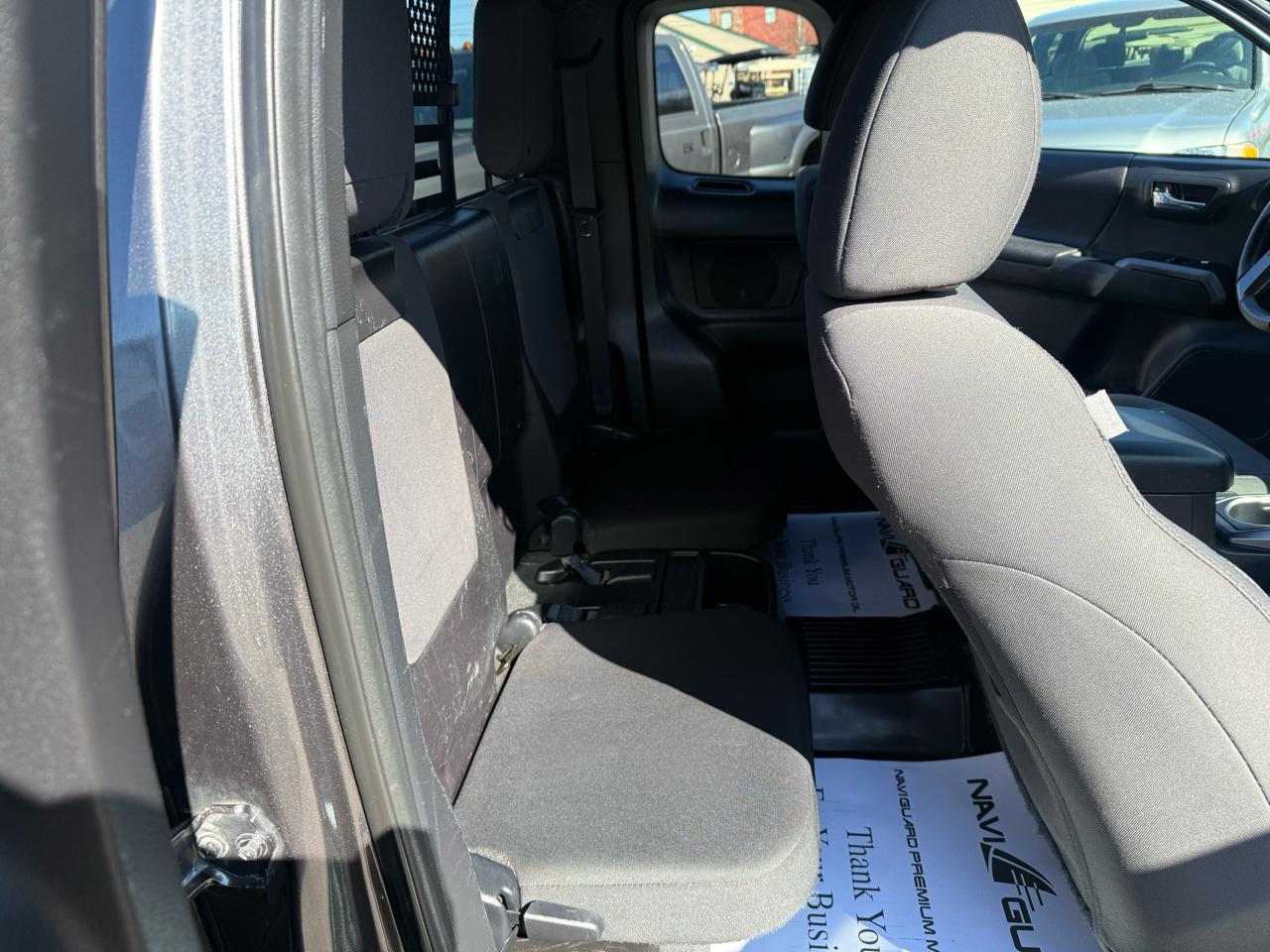 Toyota Tacoma 4WD Access Cab V6 AT TRD Off Road (Natl) 2016