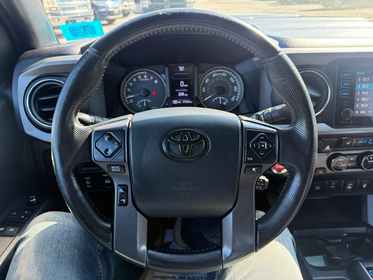 Toyota Tacoma 4WD Access Cab V6 AT TRD Off Road (Natl) 2016