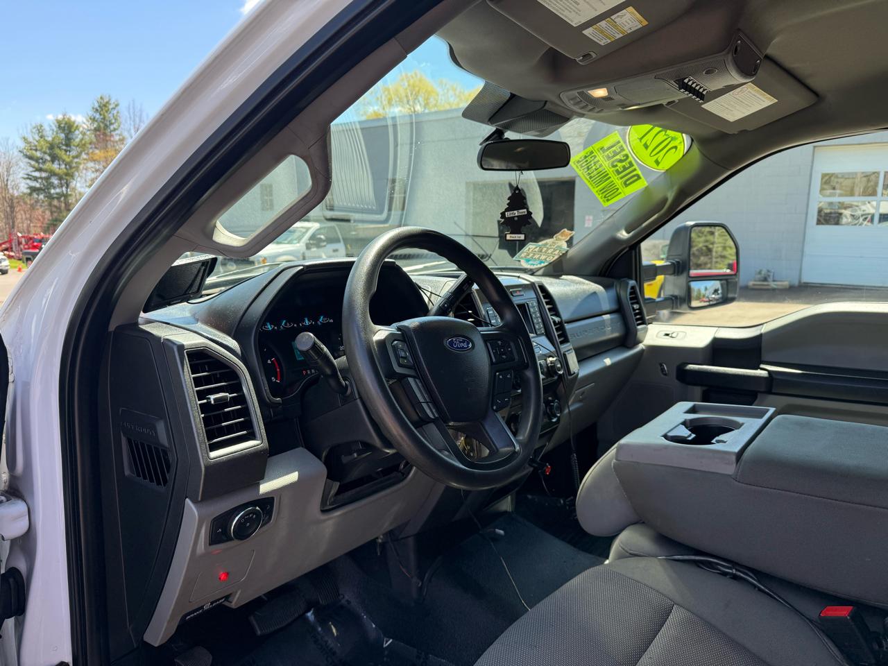 Ford Super Duty F-550 DRW  2021