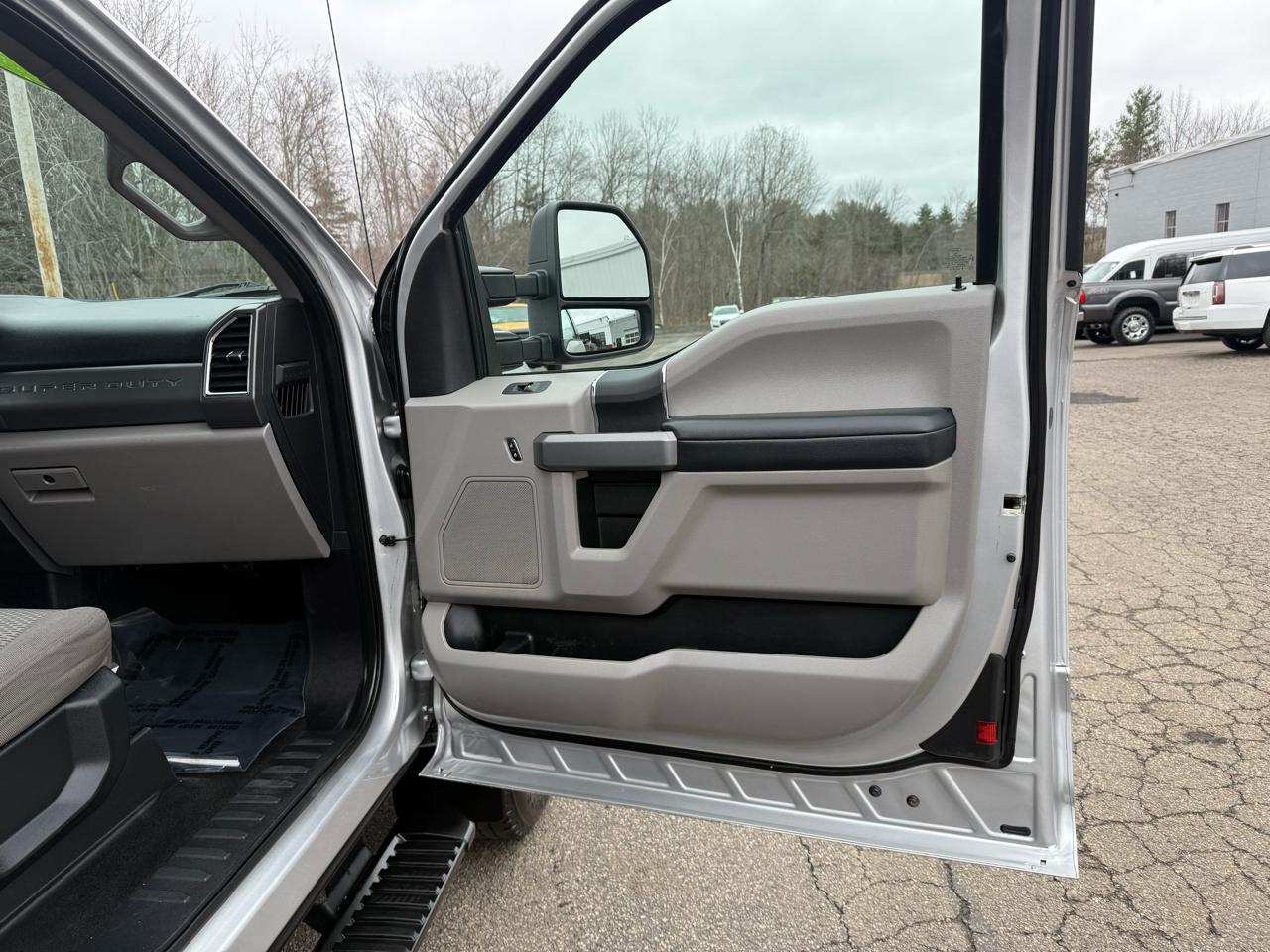 Ford Super Duty F-250 SRW  2017