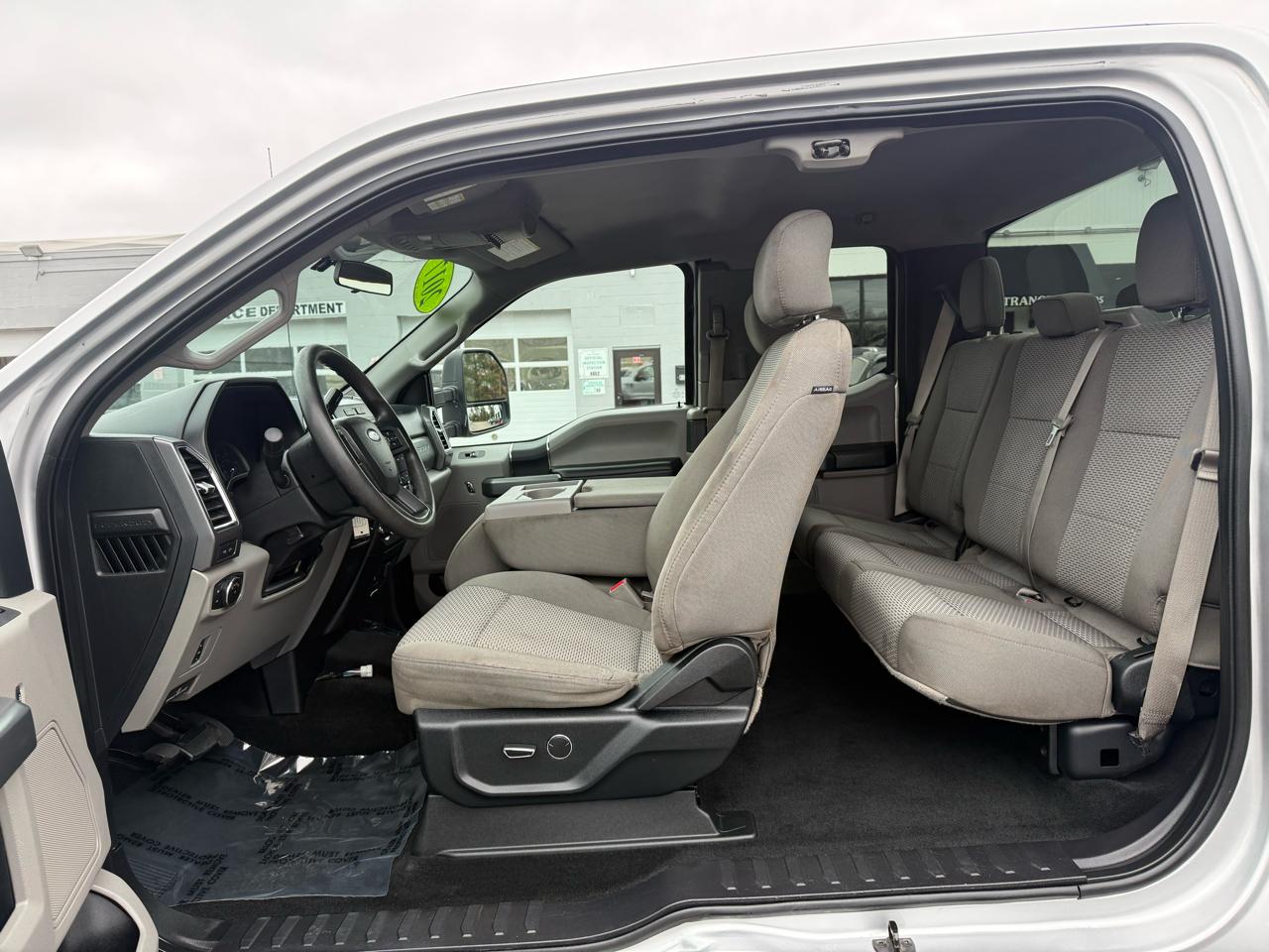 Ford Super Duty F-250 SRW  2017