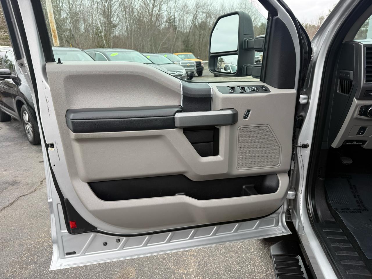 Ford Super Duty F-250 SRW  2017