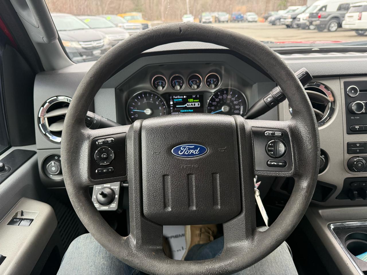 Ford Super Duty F-250 SRW  2015