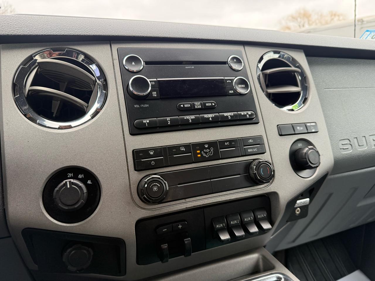 Ford Super Duty F-250 SRW  2015