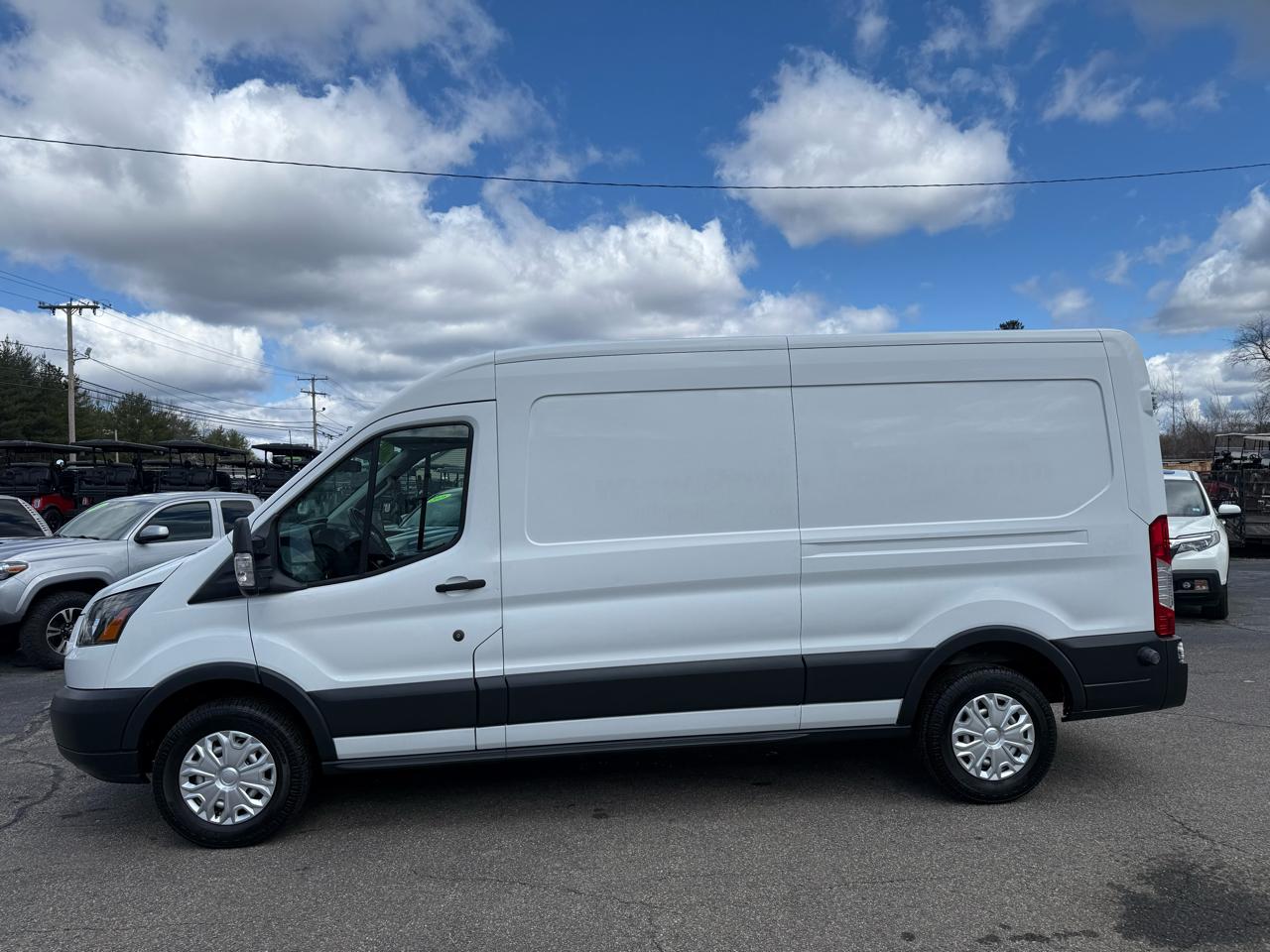 Ford Transit Cargo Van T-150 148" Med Rf 8600 GVWR Sliding RH Dr 2015