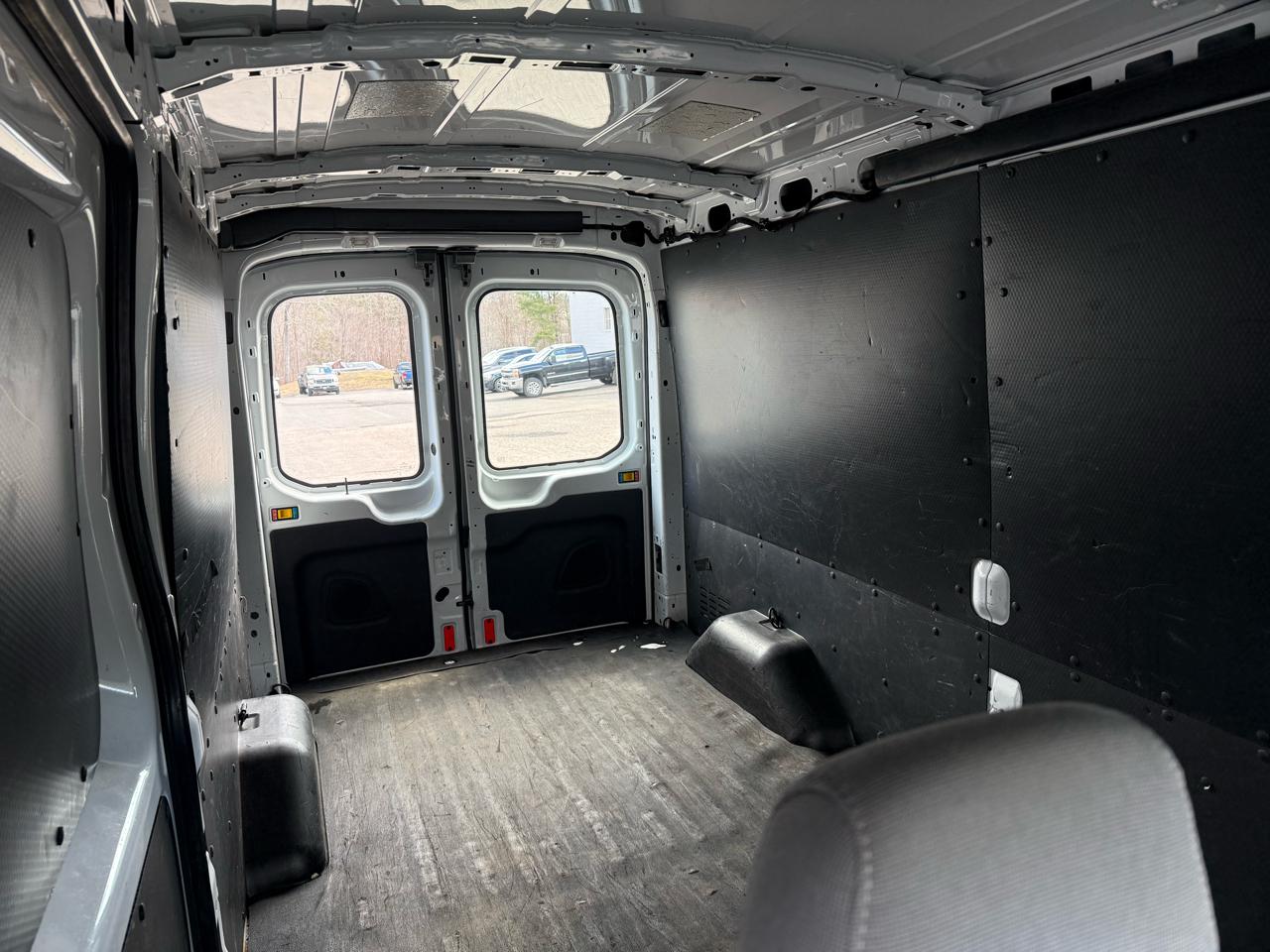 Ford Transit Cargo Van T-150 148" Med Rf 8600 GVWR Sliding RH Dr 2015