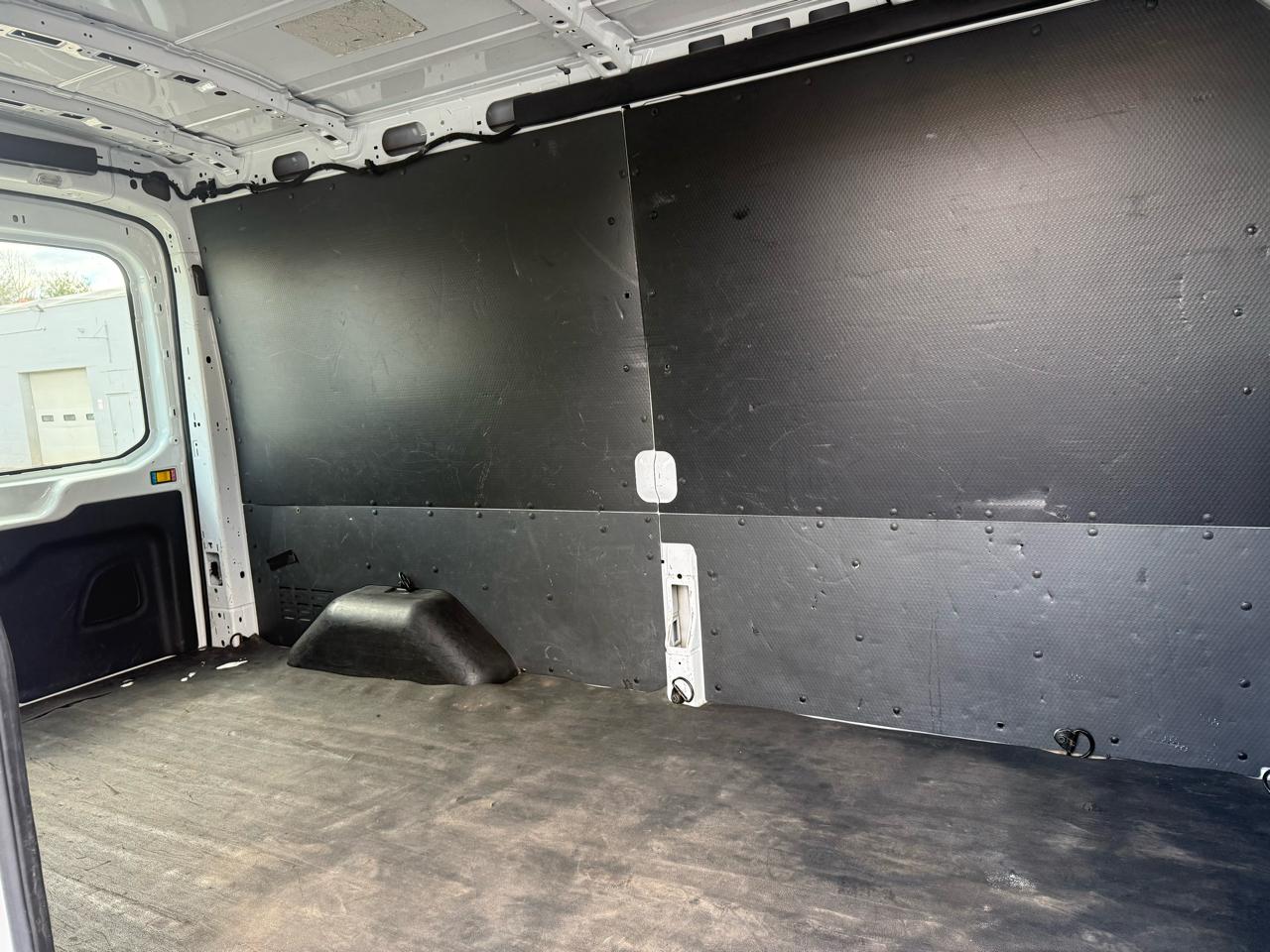 Ford Transit Cargo Van T-150 148" Med Rf 8600 GVWR Sliding RH Dr 2015