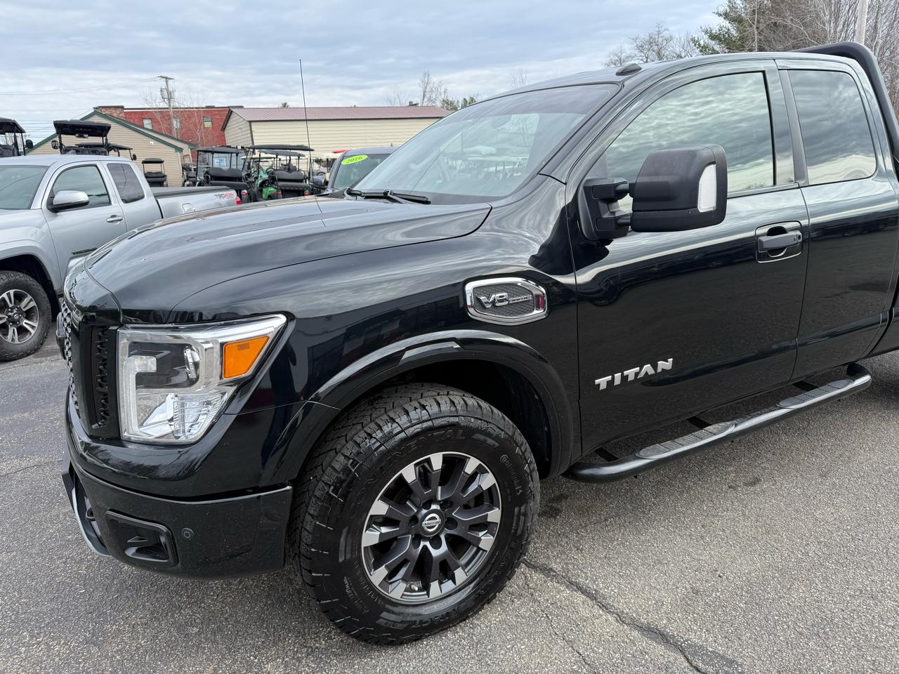 Nissan Titan  2017