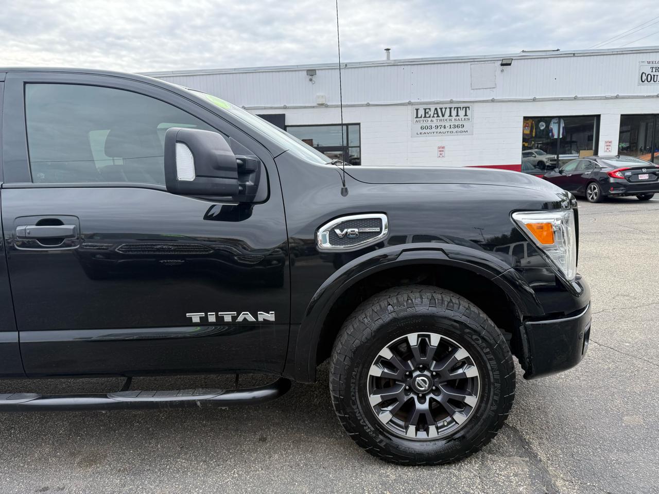 Nissan Titan  2017