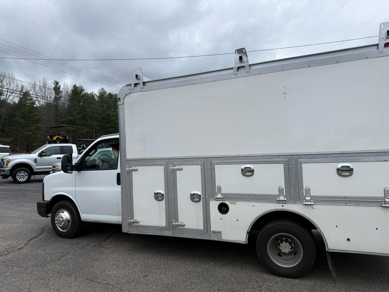 Chevrolet Express Commercial Cutaway  2016