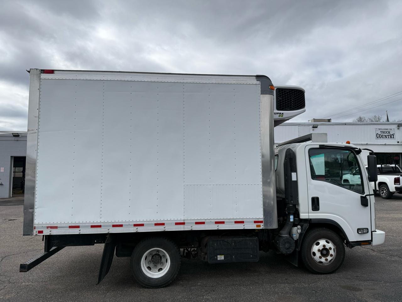 Isuzu NPR DSL REG  2020