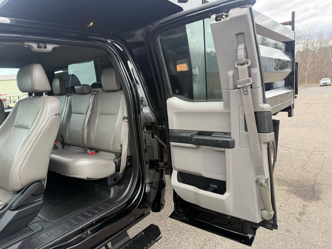 Ford Super Duty F-550 DRW  2017