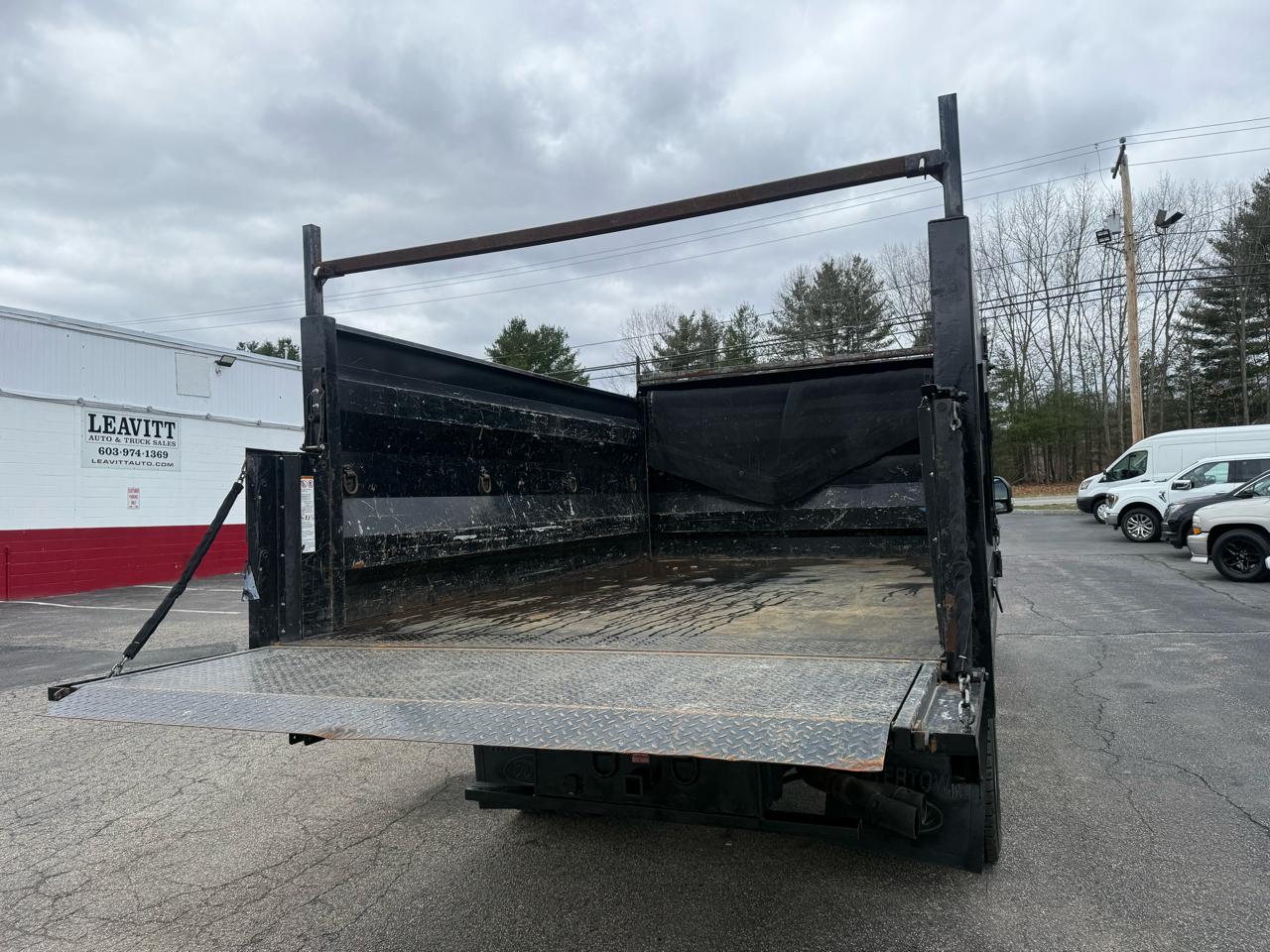 Ford Super Duty F-550 DRW  2017