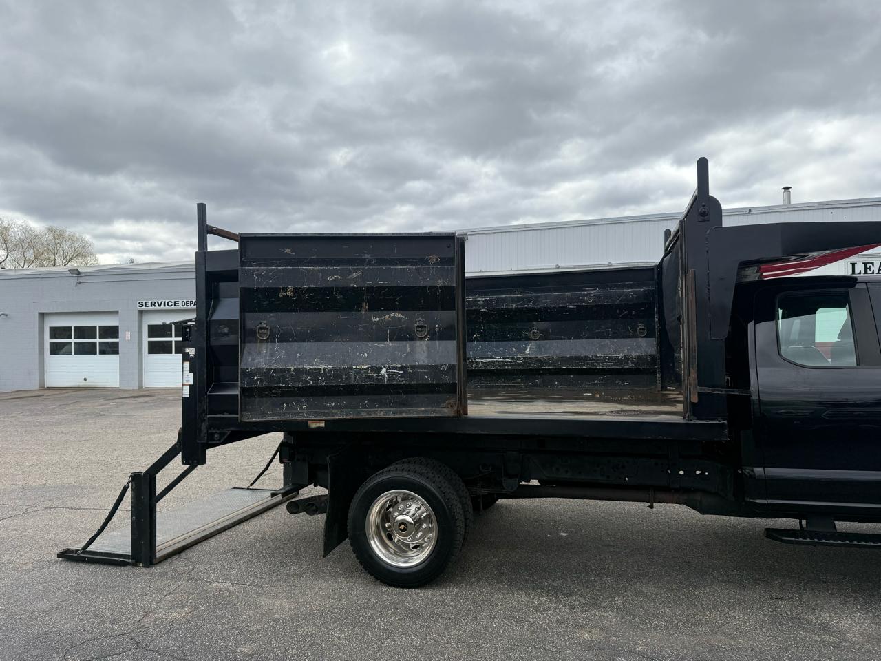 Ford Super Duty F-550 DRW  2017