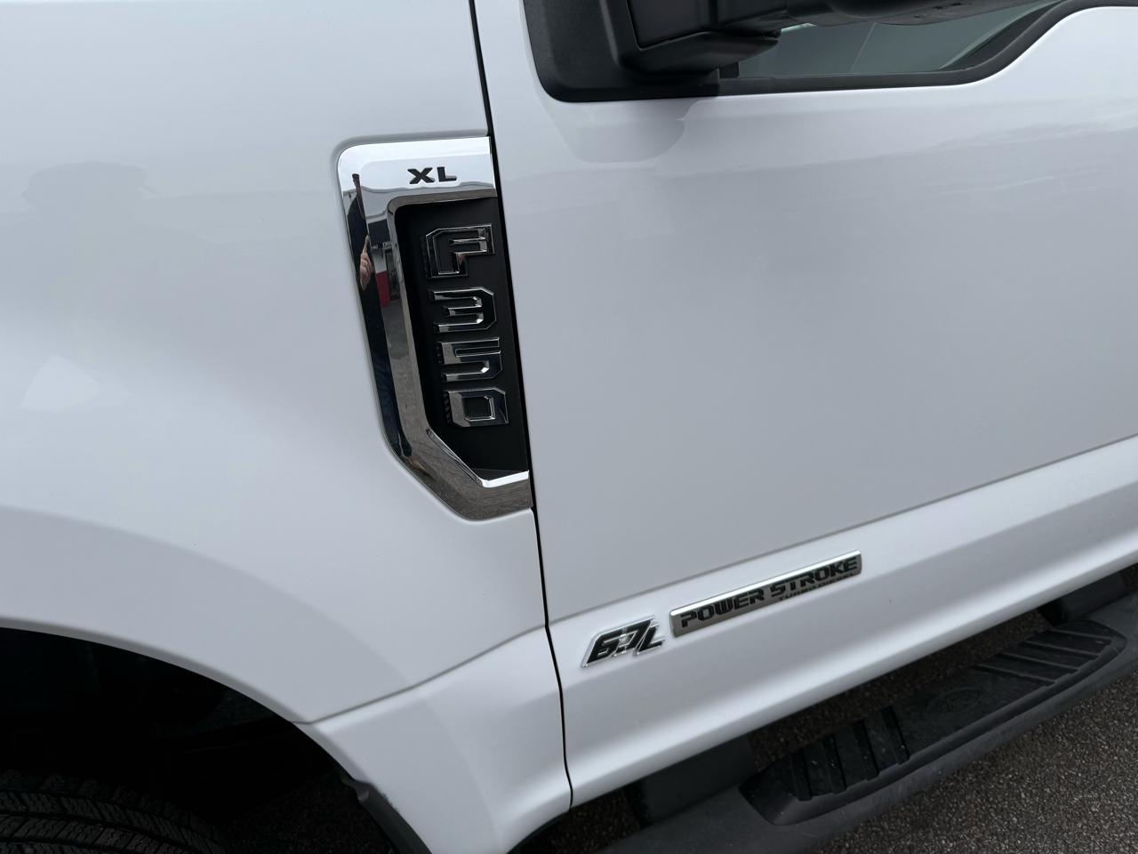 Ford Super Duty F-350 DRW  2017