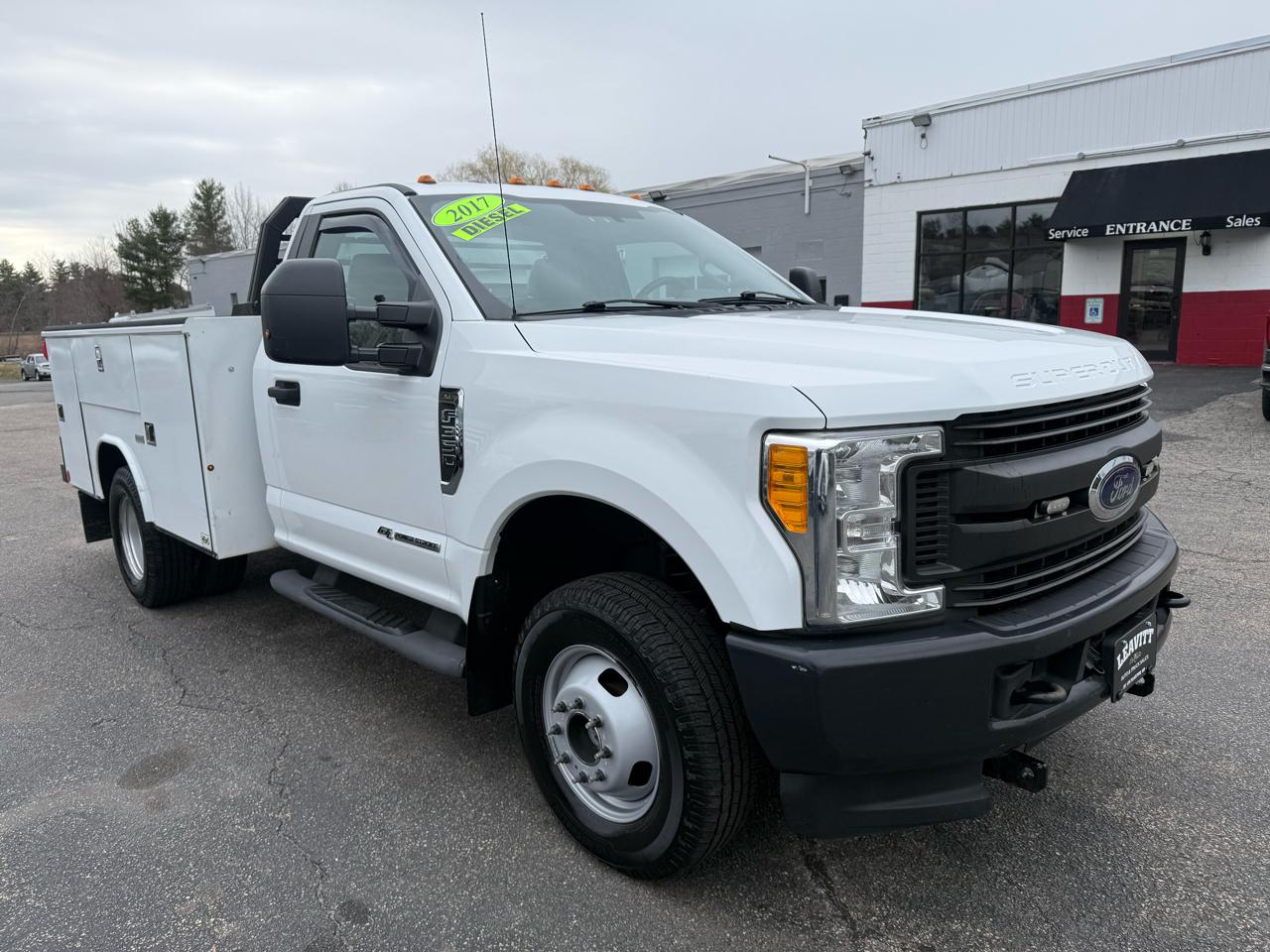 Ford Super Duty F-350 DRW  2017