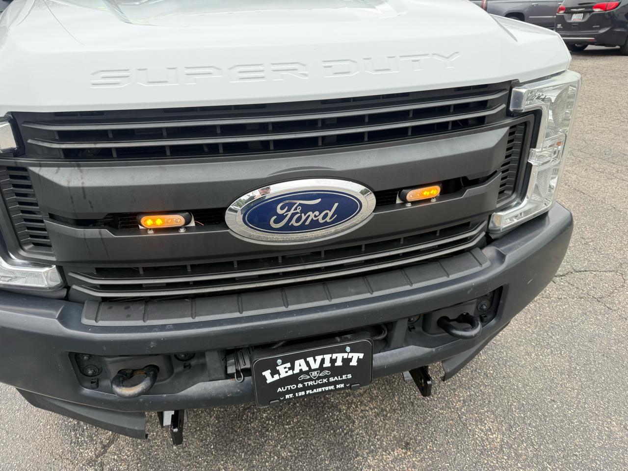 Ford Super Duty F-350 DRW  2017