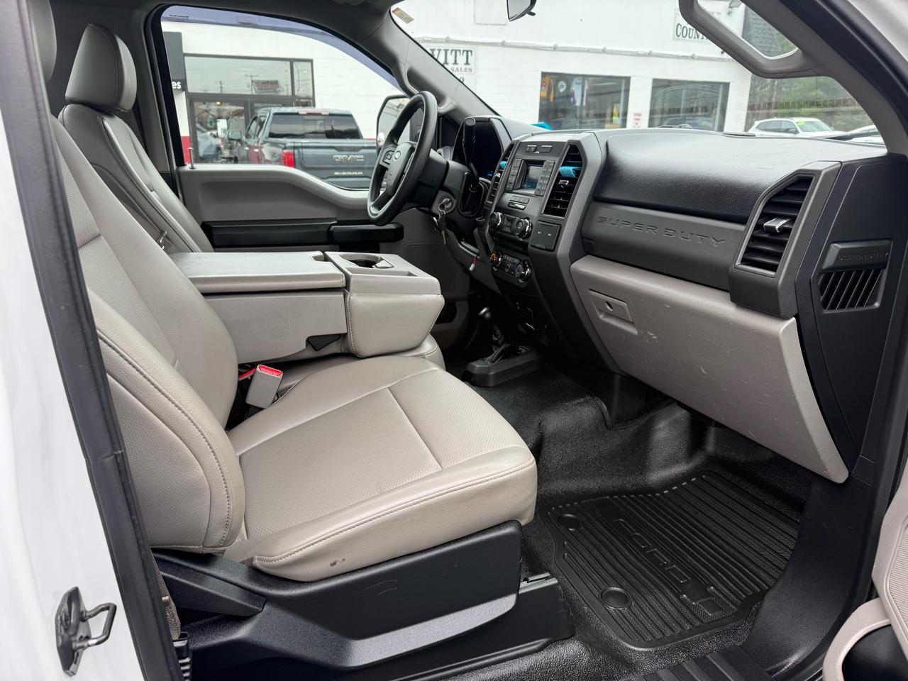 Ford Super Duty F-350 DRW  2017