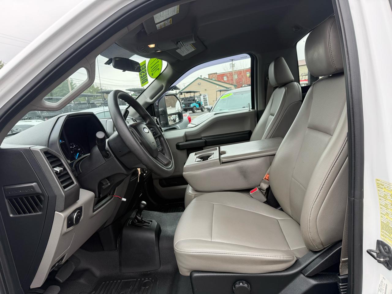 Ford Super Duty F-350 DRW  2017