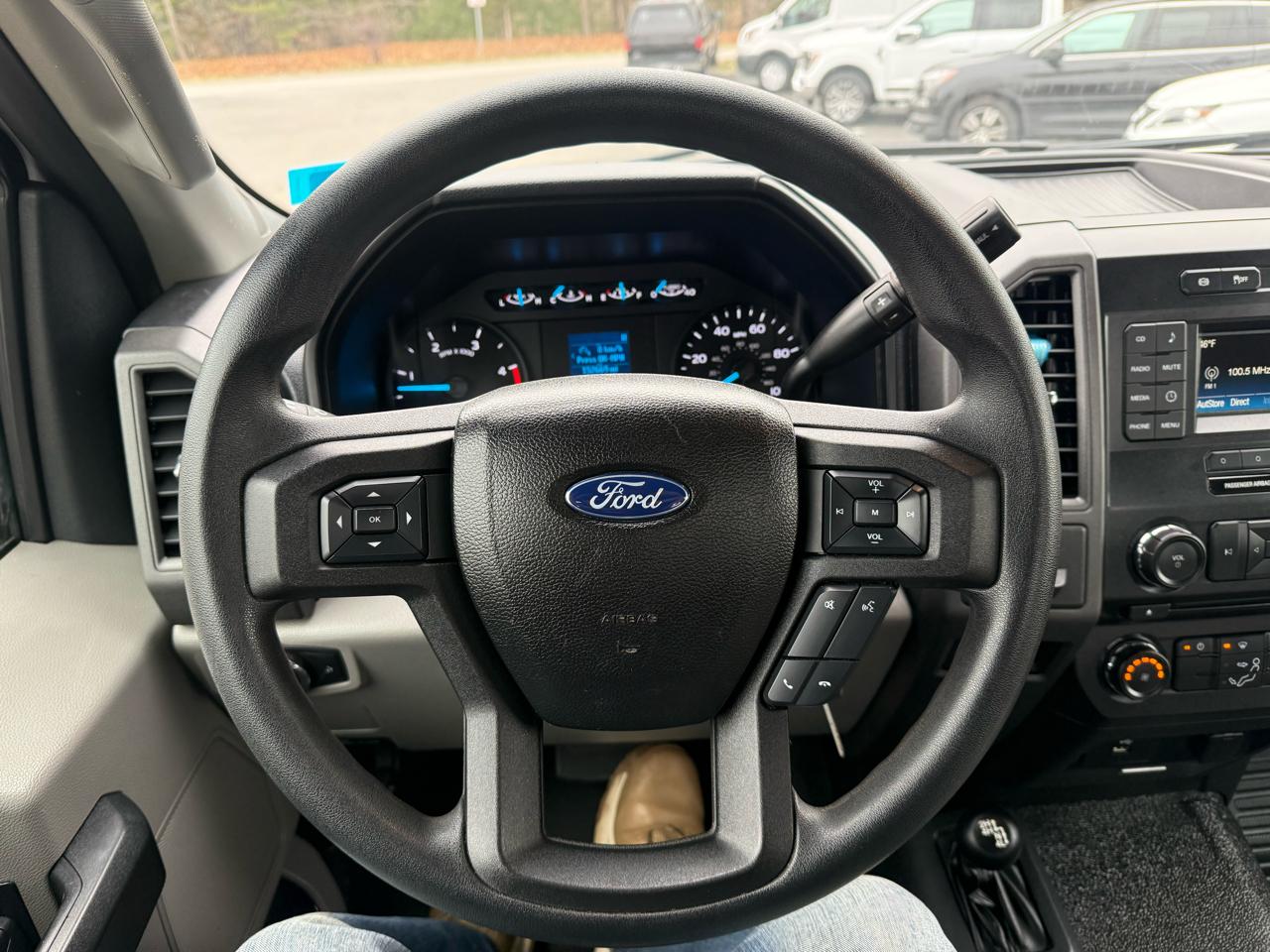 Ford Super Duty F-350 DRW  2017