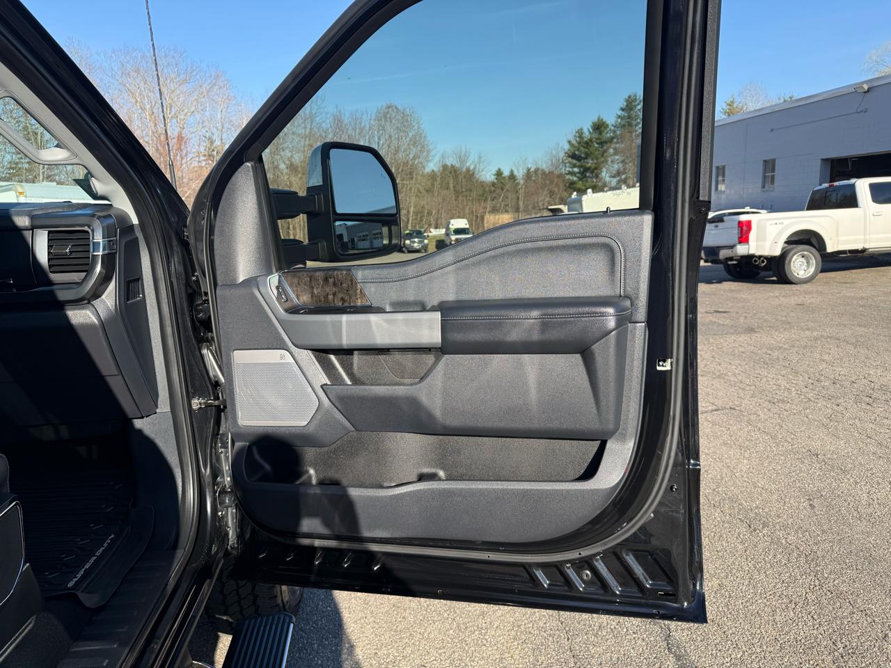 Ford Super Duty F-350 SRW  2024