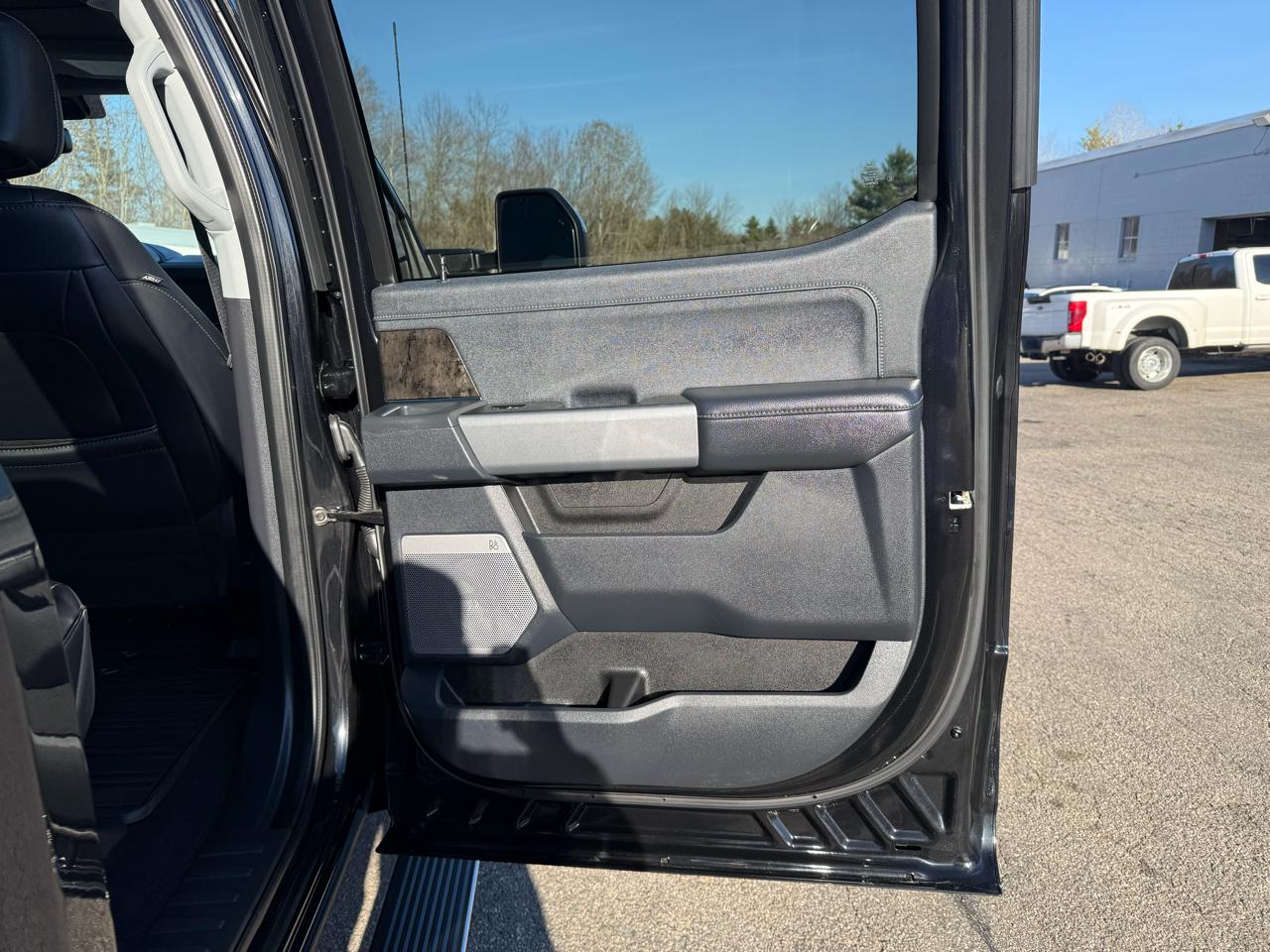 Ford Super Duty F-350 SRW  2024