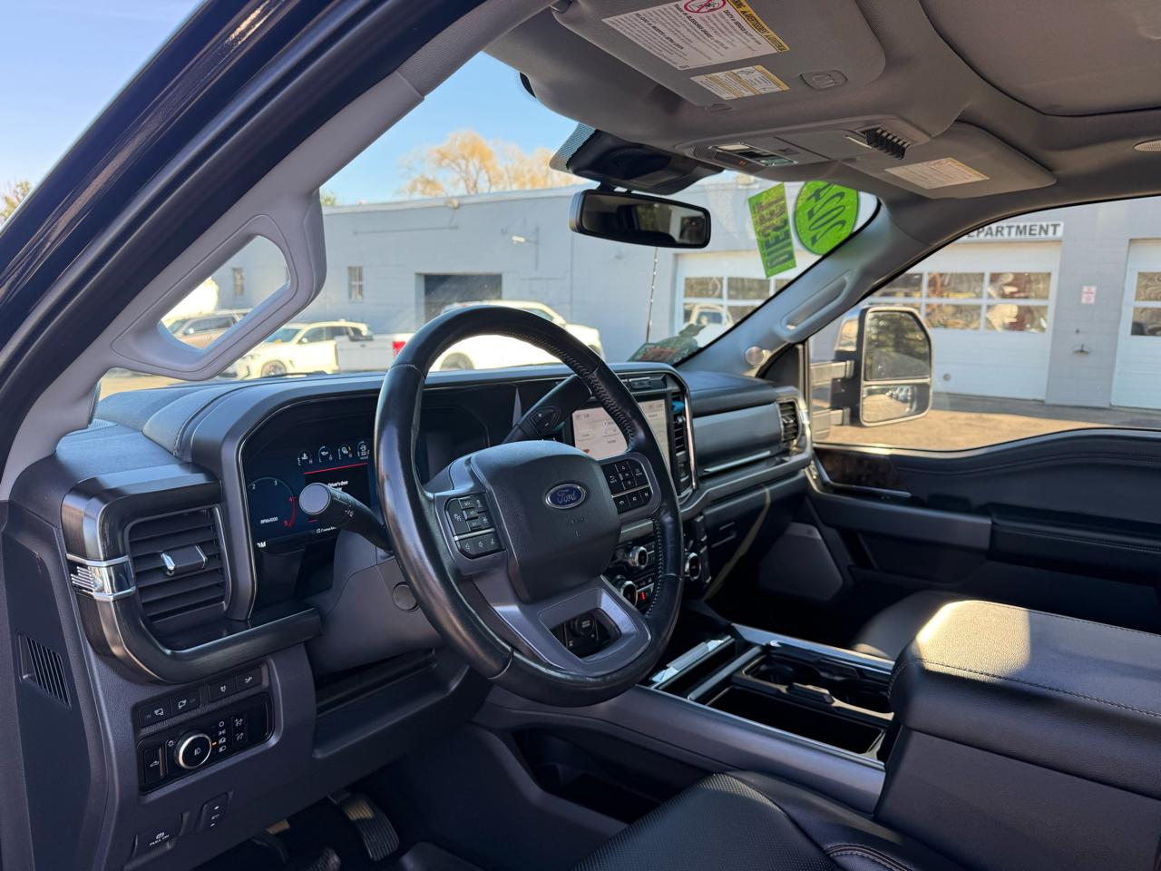 Ford Super Duty F-350 SRW  2024