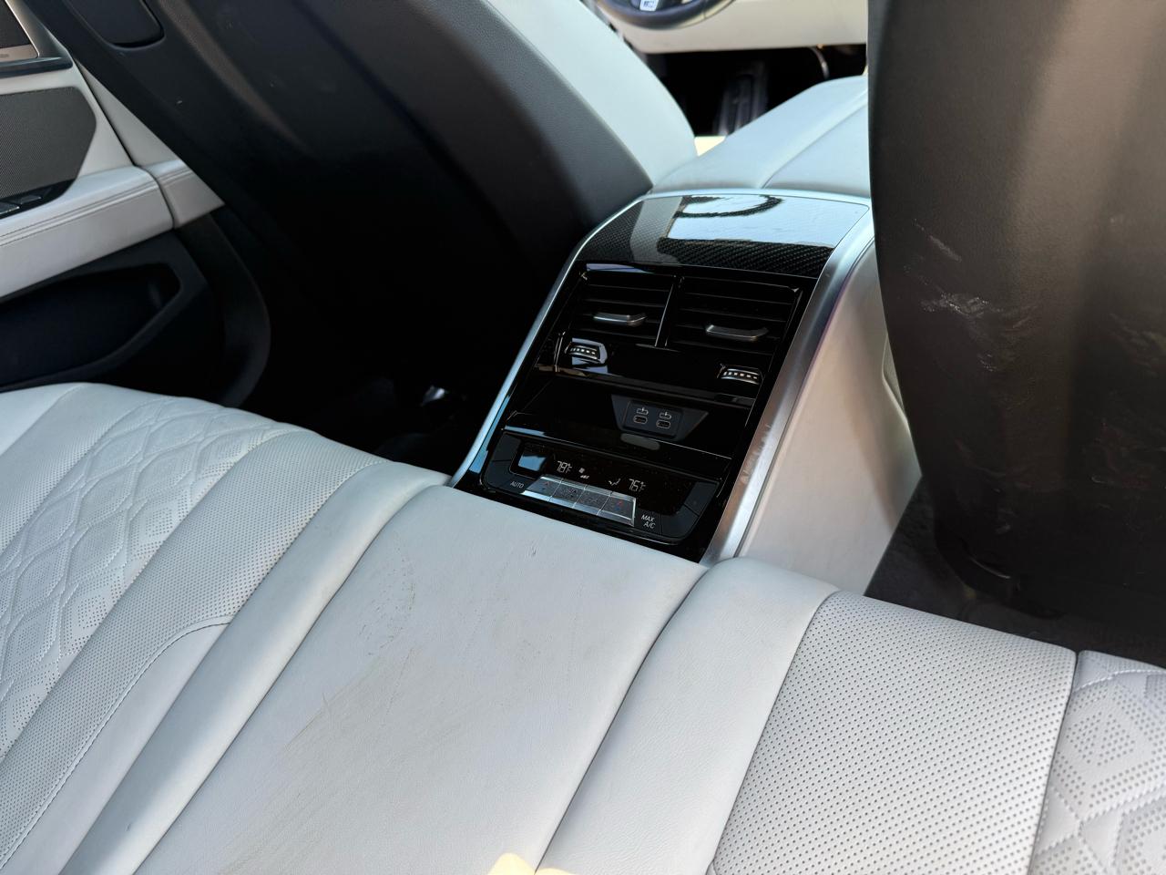 BMW M8 Competition Gran Coupe 2024