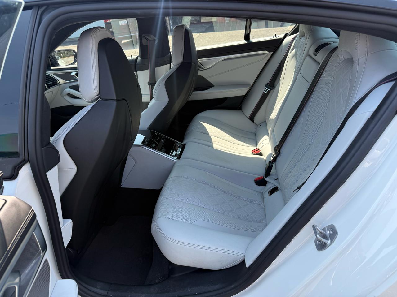 BMW M8 Competition Gran Coupe 2024