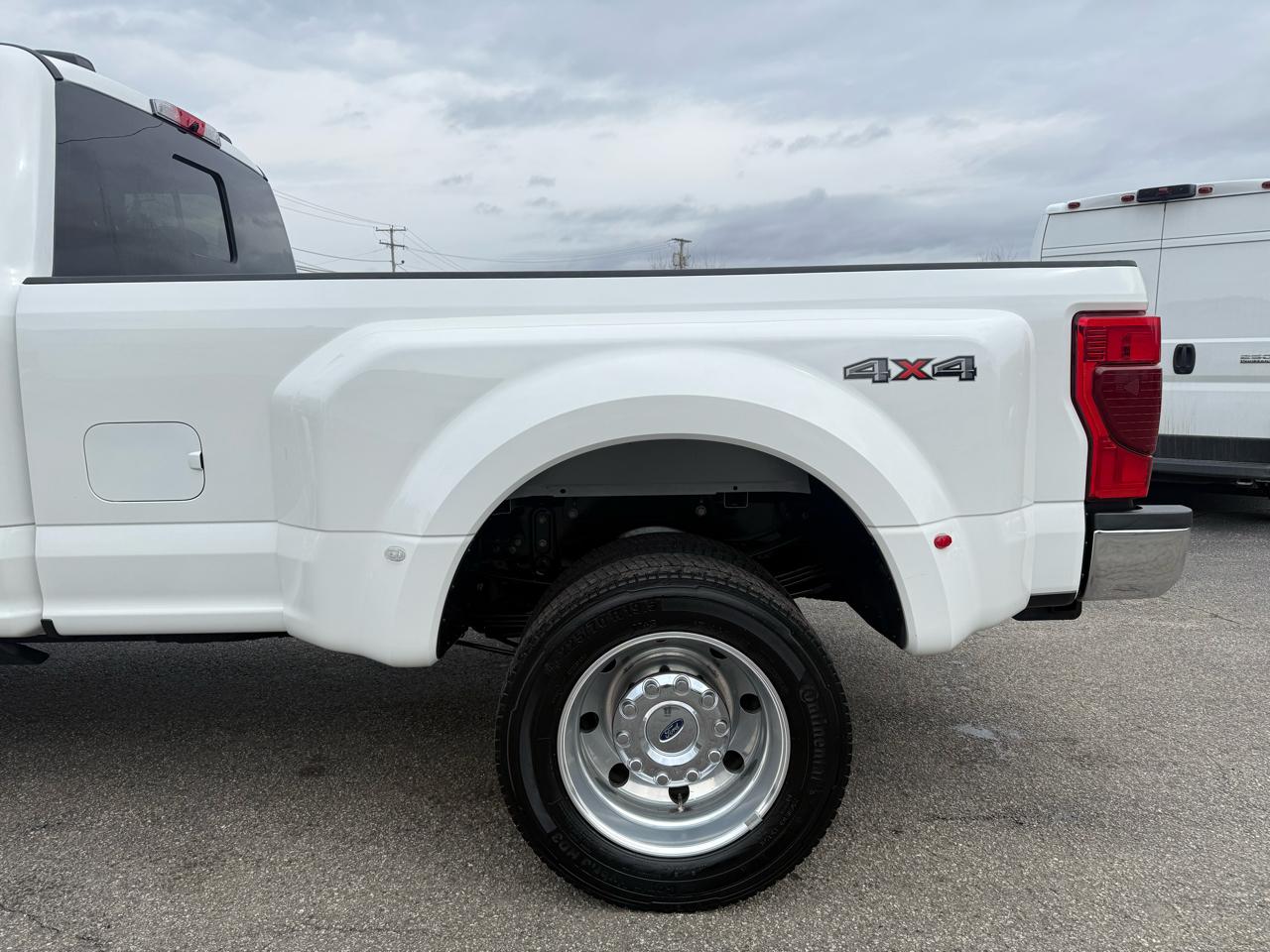 Ford Super Duty F-450 DRW  2022
