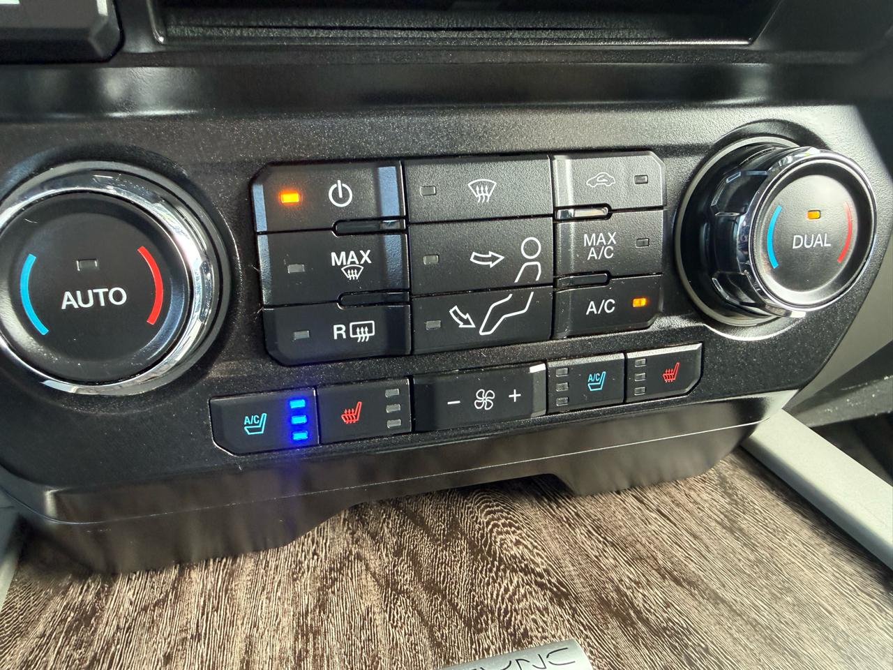 Ford Super Duty F-350 SRW  2017