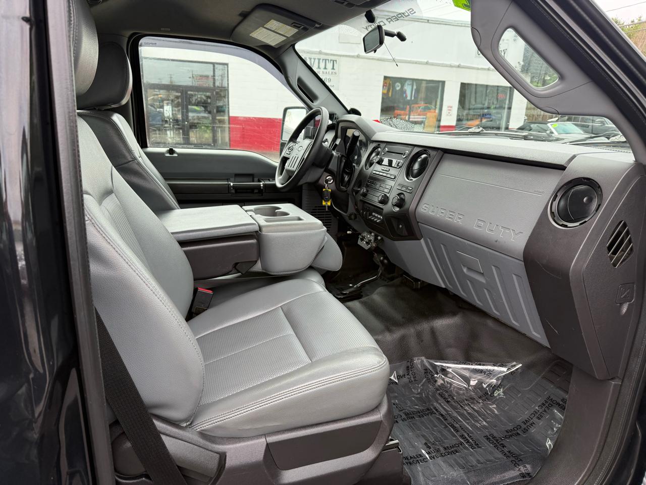 Ford Super Duty F-350 DRW  2013