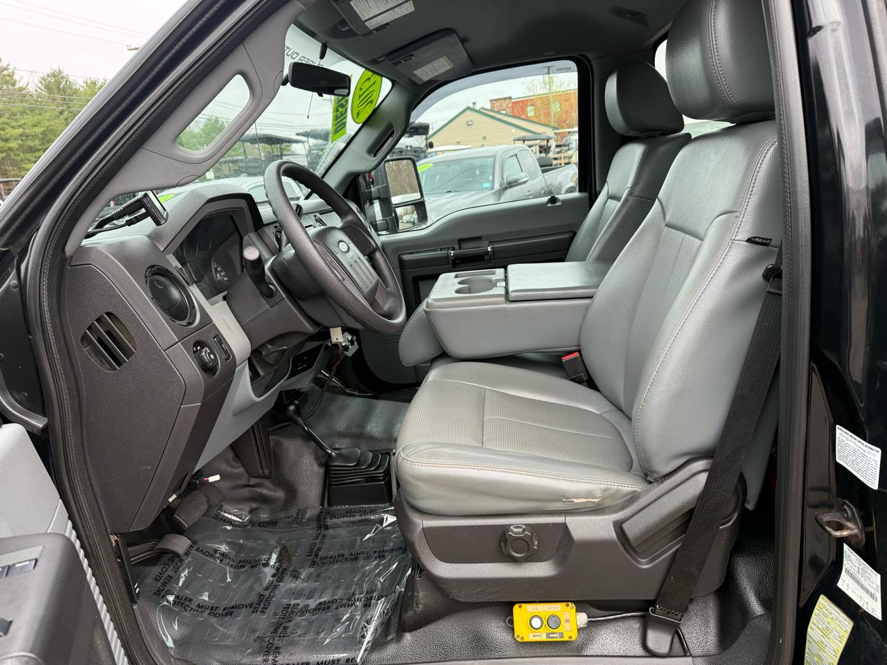 Ford Super Duty F-350 DRW  2013