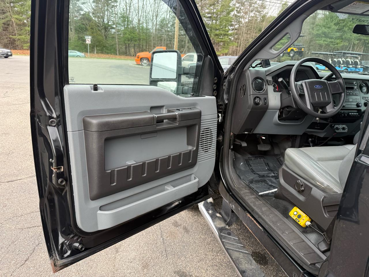 Ford Super Duty F-350 DRW  2013